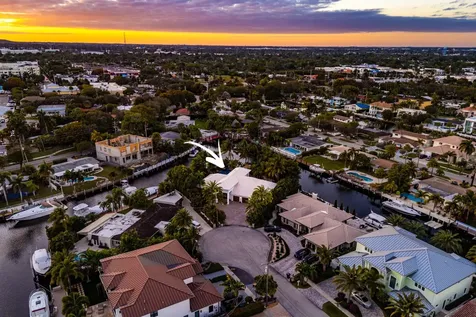 2311 Ne 47th Street Lighthouse Point FL 33064
