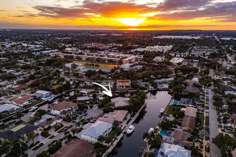 2311 Ne 47th Street Lighthouse Point FL 33064