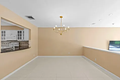 2435 Presidential Way West Palm Beach FL 33401