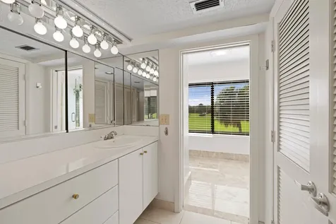 2435 Presidential Way West Palm Beach FL 33401