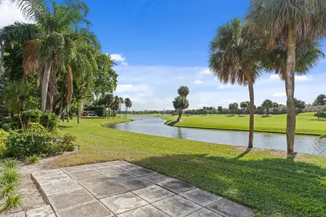 2435 Presidential Way West Palm Beach FL 33401
