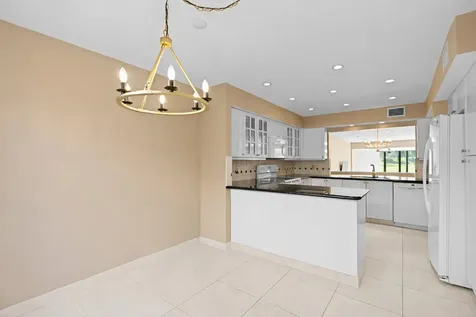 2435 Presidential Way West Palm Beach FL 33401