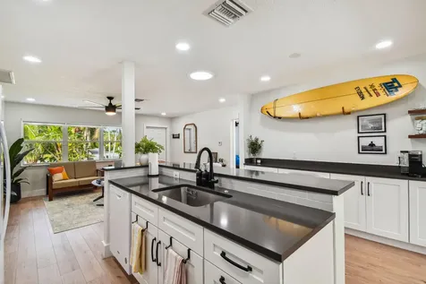 702 Ne 10th Avenue Boynton Beach FL 33435