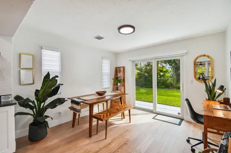 702 Ne 10th Avenue Boynton Beach FL 33435