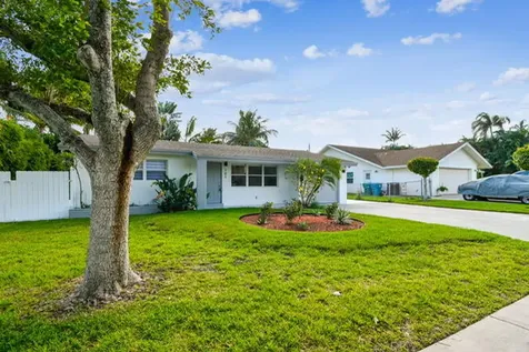 702 Ne 10th Avenue Boynton Beach FL 33435