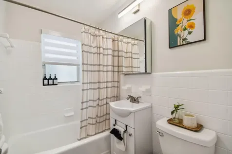 702 Ne 10th Avenue Boynton Beach FL 33435