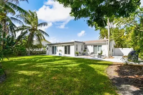 702 Ne 10th Avenue Boynton Beach FL 33435