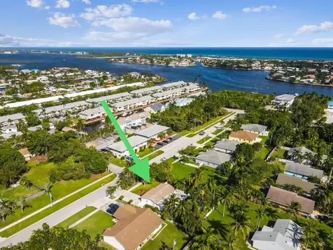 702 Ne 10th Avenue Boynton Beach FL 33435