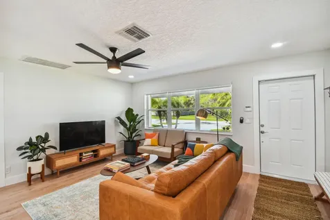 702 Ne 10th Avenue Boynton Beach FL 33435