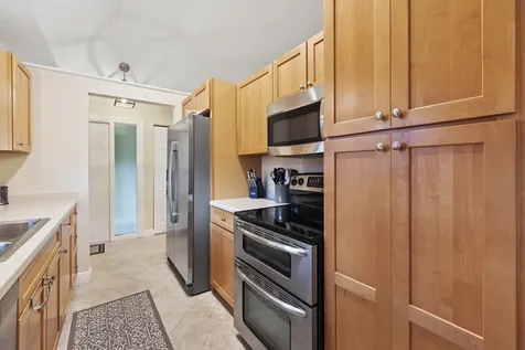 109 Half Moon Circle Jupiter FL 33458