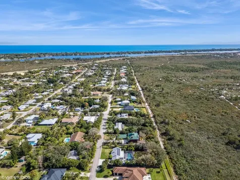 9278 Se Sharon Street Hobe Sound FL 33455