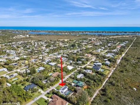 9278 Se Sharon Street Hobe Sound FL 33455