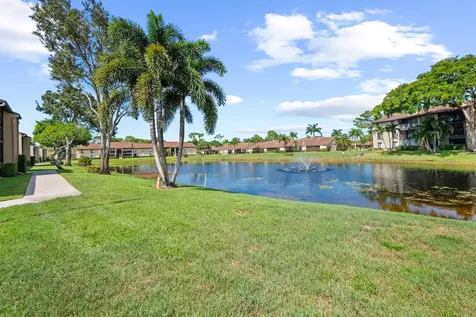 723 Sunny Pine Way Greenacres FL 33415