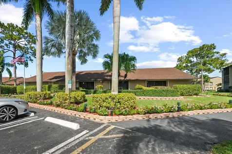 723 Sunny Pine Way Greenacres FL 33415
