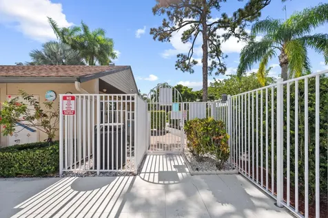 723 Sunny Pine Way Greenacres FL 33415