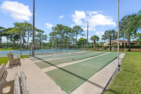 723 Sunny Pine Way Greenacres FL 33415