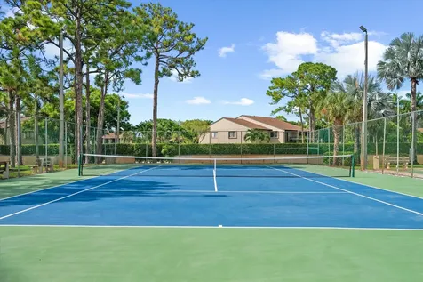 723 Sunny Pine Way Greenacres FL 33415