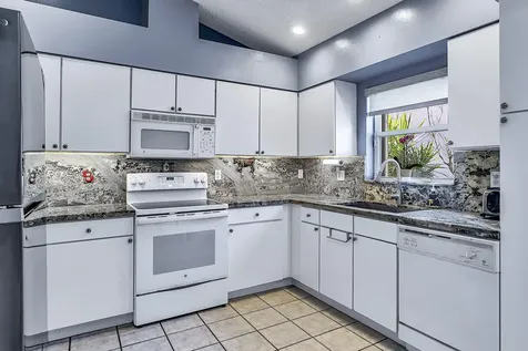 7519 Eagle Point Drive Delray Beach FL 33446