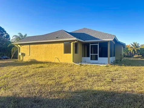 2091 Sw Castinet Lane Port Saint Lucie FL 34953