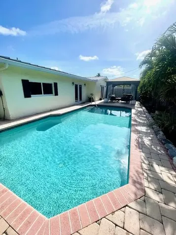 1028 Se 13th Court Deerfield Beach FL 33441