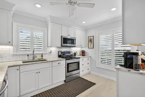 1866 Sw Palm City Road Stuart FL 34994
