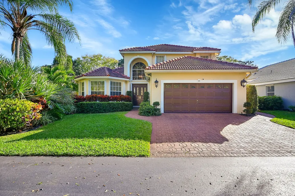 15 Lawrence Lake Drive Boynton Beach FL 33436