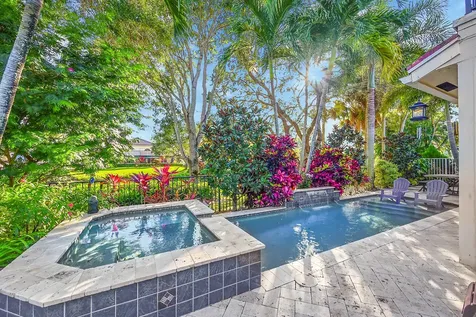 15 Lawrence Lake Drive Boynton Beach FL 33436