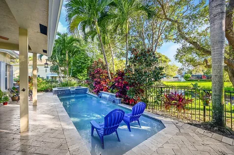 15 Lawrence Lake Drive Boynton Beach FL 33436