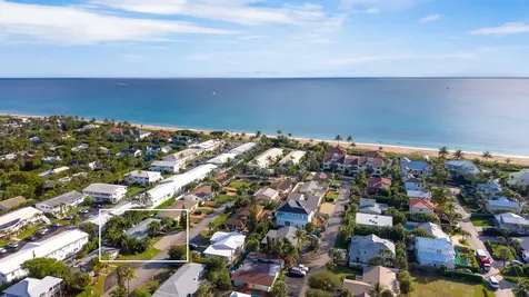7 Fayette Drive Ocean Ridge FL 33435
