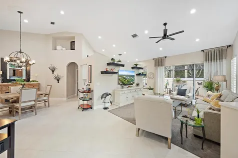8164 Sandpiper Way West Palm Beach FL 33412