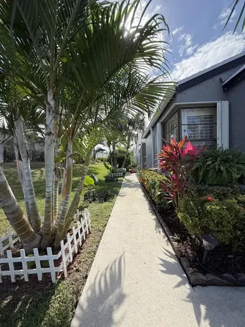 4550 Biddeford Avenue West Palm Beach FL 33417