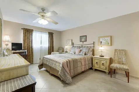 701 Lori Drive Drive Palm Springs FL 33461