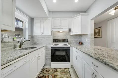 701 Lori Drive Drive Palm Springs FL 33461
