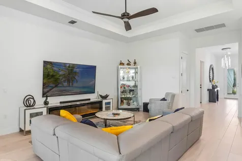 10389 Northbrook Circle Palm Beach Gardens FL 33412