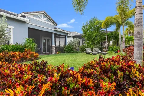 10389 Northbrook Circle Palm Beach Gardens FL 33412