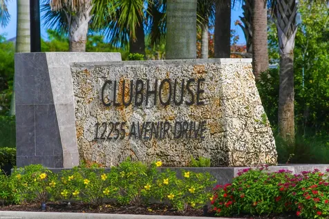 10389 Northbrook Circle Palm Beach Gardens FL 33412