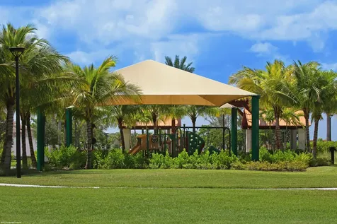 10389 Northbrook Circle Palm Beach Gardens FL 33412