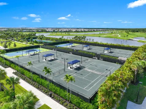 10389 Northbrook Circle Palm Beach Gardens FL 33412