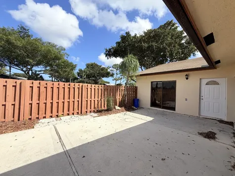 1040 Summit Place Circle West Palm Beach FL 33415