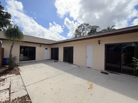 1040 Summit Place Circle West Palm Beach FL 33415