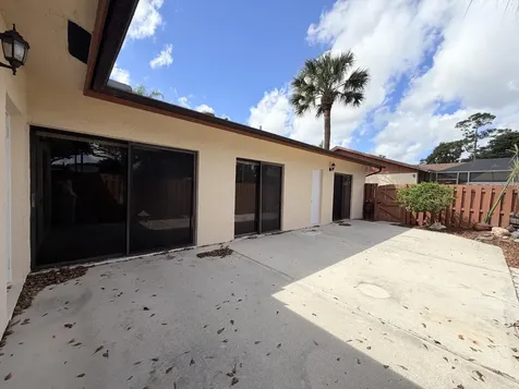 1040 Summit Place Circle West Palm Beach FL 33415