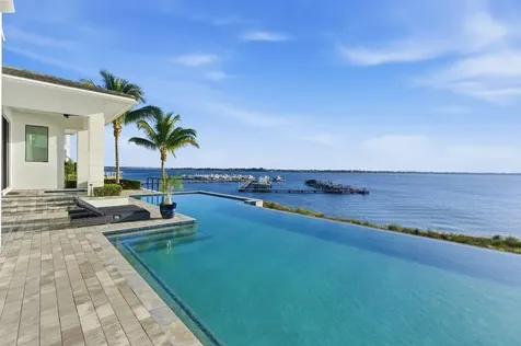 1271 Ne Langford Lane Jensen Beach FL 34957