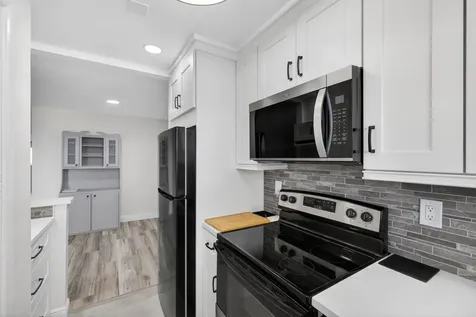 100 Shore Court North Palm Beach FL 33408