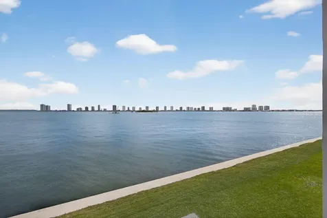 100 Shore Court North Palm Beach FL 33408