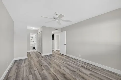100 Shore Court North Palm Beach FL 33408