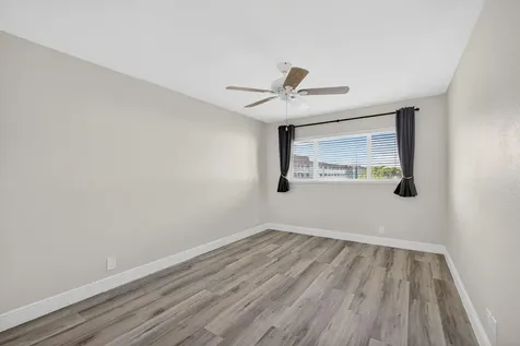 100 Shore Court North Palm Beach FL 33408