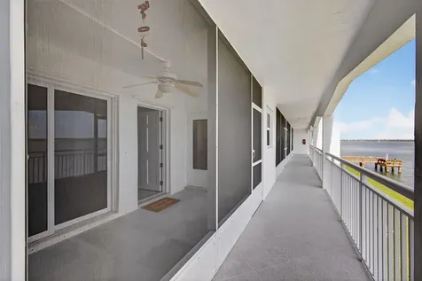 100 Shore Court North Palm Beach FL 33408