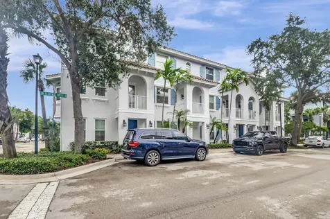 1274 Via Panzani Boynton Beach FL 33426