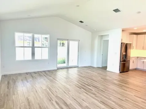 1689 SW Abingdon Avenue Port Saint Lucie FL 34953