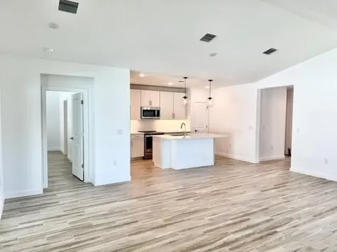 1689 SW Abingdon Avenue Port Saint Lucie FL 34953